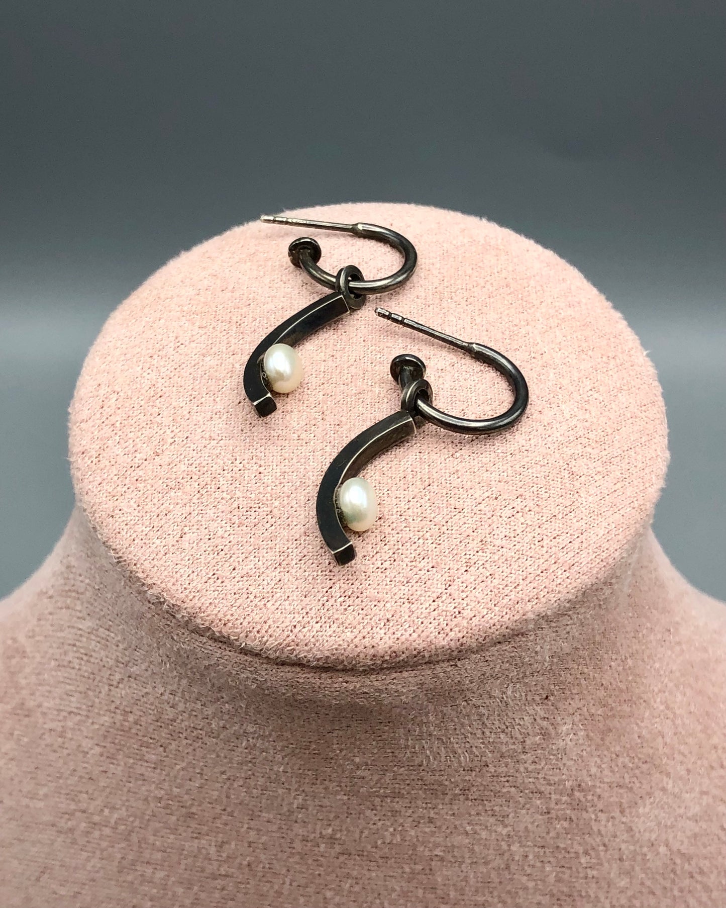 Noir & Pearl - Scoop Mini