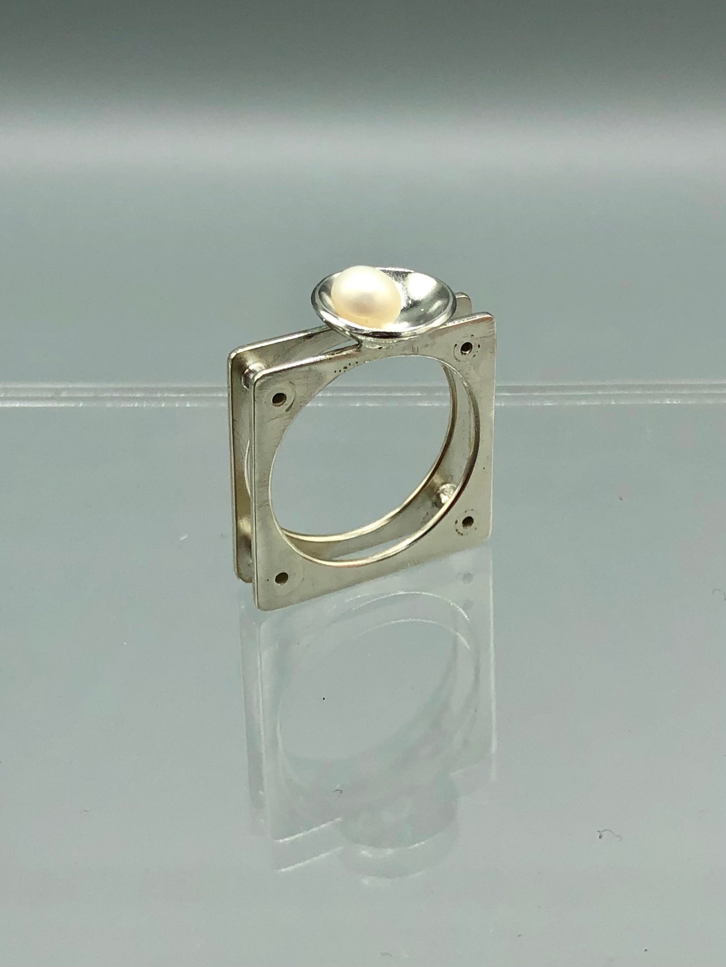 Blanc & Pearl - Ring Alignment